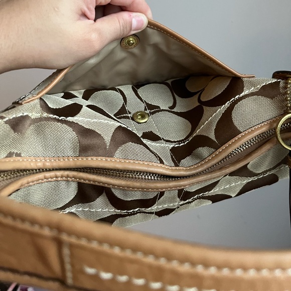 Coach Signature Brown and Tan Hobo Bag - Picture 4 of 14